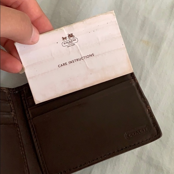 Men’s Coach Billfold Wallet - Picture 4 of 4